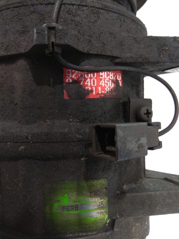 Compresor de aire acondicionado Nissan Patrol Y60