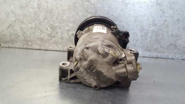 NISSAN 926009F510 Compresor de aire acondicionado  en stock Valencia