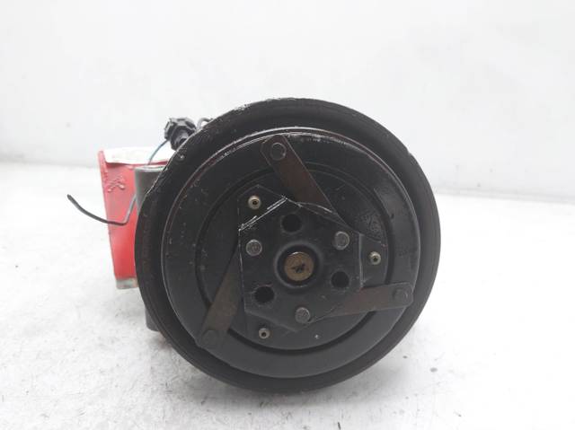 NISSAN 926009F510 Compresor de aire acondicionado  en stock Terrassa