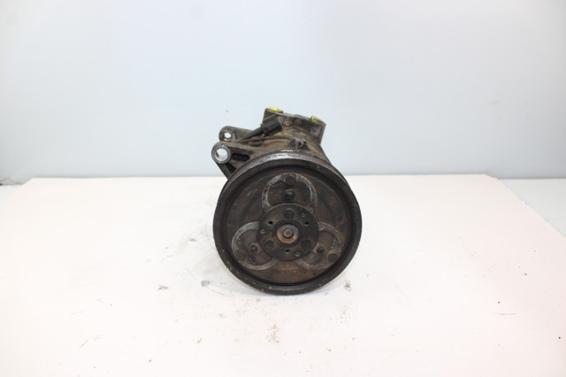 Compresor de aire acondicionado Nissan Patrol Y61