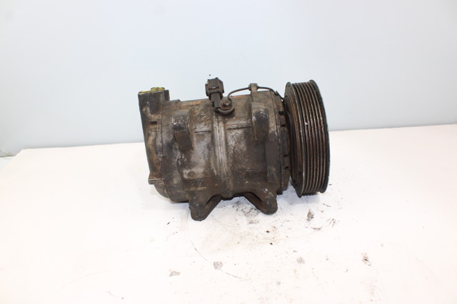 Compresor de aire acondicionado Nissan Patrol Y61