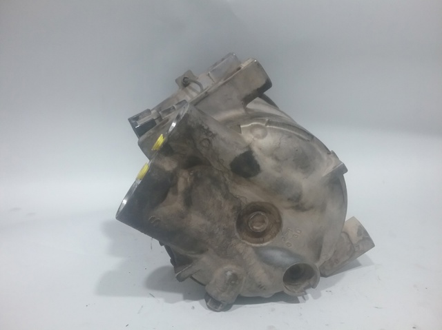 92600VK510 NISSAN Compresor de aire acondicionado  en stock Córdoba