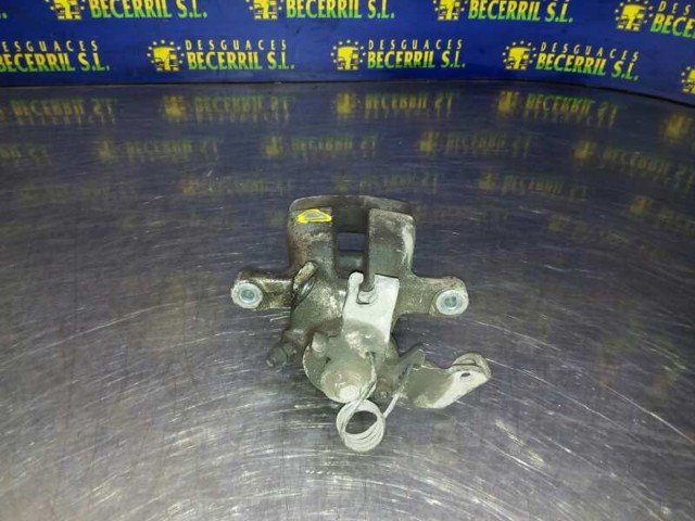 Pinza de freno trasera derecha 93179159 OPEL