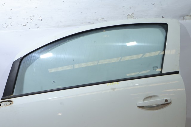 Puerta del conductor Opel Corsa  (S07)