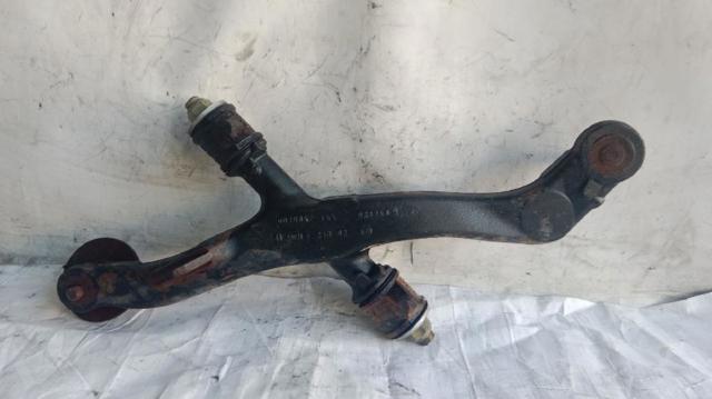 Brazo inferior izquierdo de la suspensión delantera 93192689 OPEL