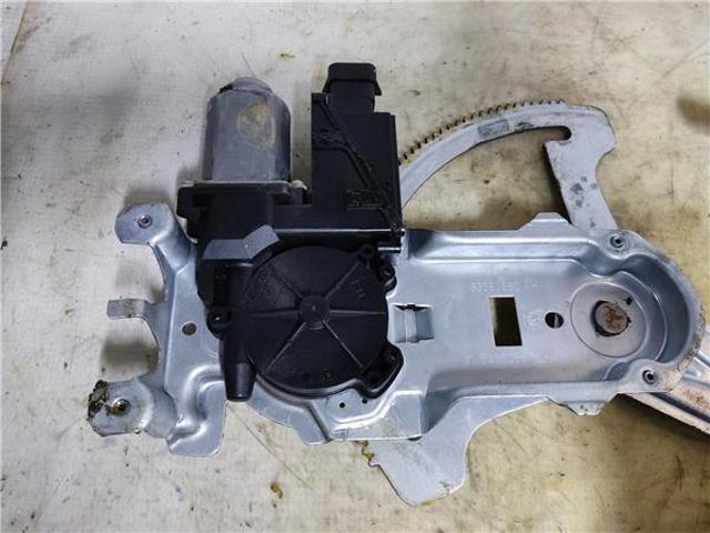 93389551 Motor del elevalunas eléctrico  en stock Sabadell