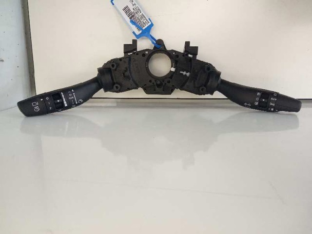 Mando bajo volante KIA Rio IV (2016-2026)