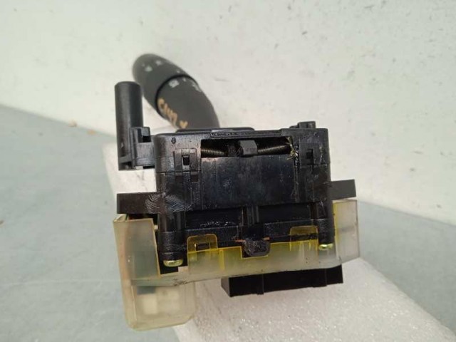 934101H400 Conmutador izquierdo de la columna de dirección  disponible Utrera
