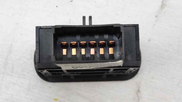 935503E000 Botón interior de apertura de maletero comprar Almería