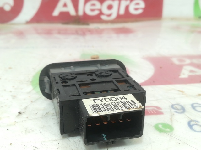 935503E000 Botón interior de apertura de maletero  comprar en Zaragoza