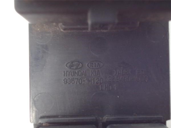 935701H120 HYUNDAI Interruptor de elevalunas delantera izquierda comprar Alcalá