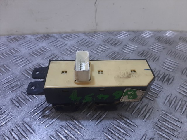 9357026000 HYUNDAI Unidad de control de elevalunas delantera izquierda  disponible Alicante