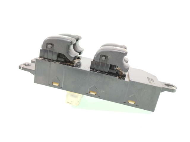 9357026000 Interruptor de elevalunas delantera izquierda comprar Sevilla