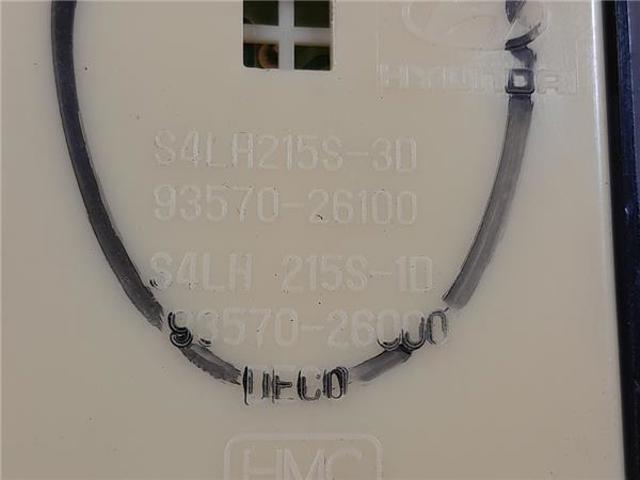 HYUNDAI 9357026100 Interruptor de elevalunas delantera izquierda  en stock Valencia
