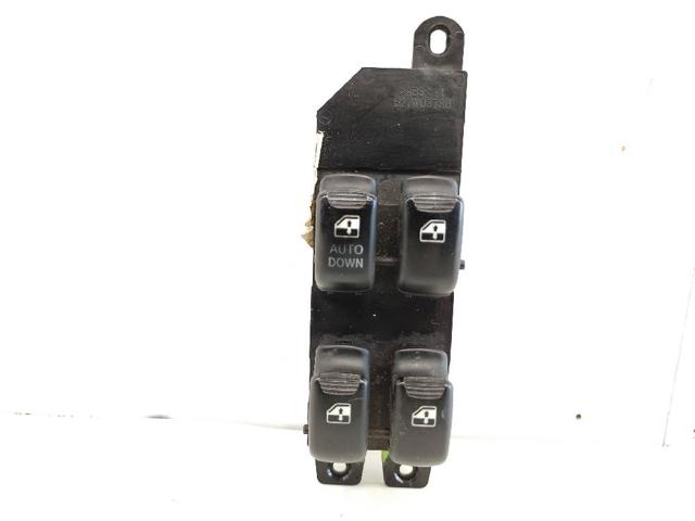 HYUNDAI 9357026100 Interruptor de elevalunas delantera izquierda  en stock Terrassa
