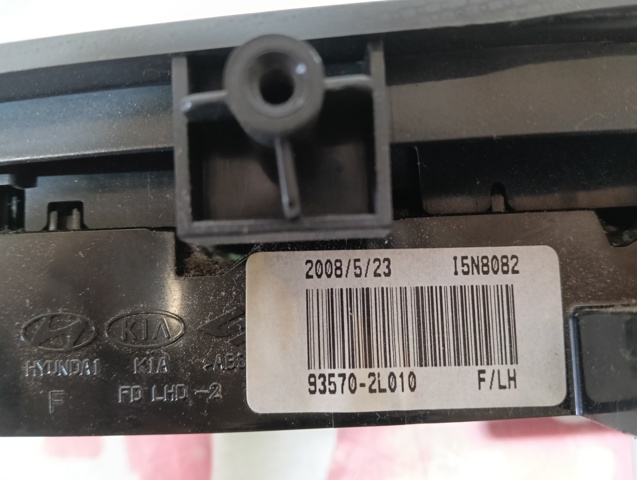 HYUNDAI 935702L010 Unidad de control de elevalunas delantera izquierda  comprar en Albacete