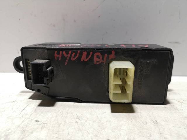 HYUNDAI 935704A000 Unidad de control de elevalunas delantera izquierda  comprar en Murcia