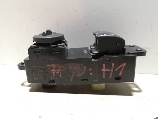 935704A000 Unidad de control de elevalunas delantera izquierda  comprar en Reus