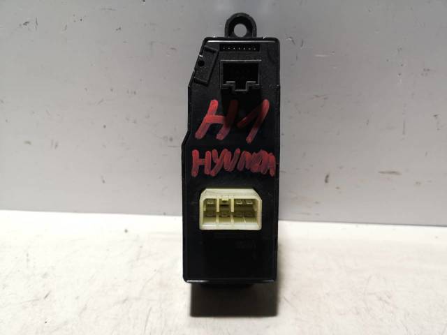 HYUNDAI 935704A000 Interruptor de elevalunas delantera izquierda  en stock Terrassa