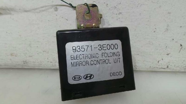 935713E000 HYUNDAI Módulo de espejos retrovisores en la puerta  comprar en Oviedo