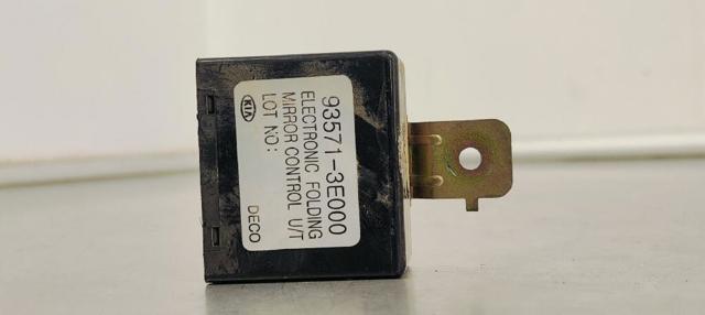 935713E000 Módulo de espejos retrovisores en la puerta comprar Almería