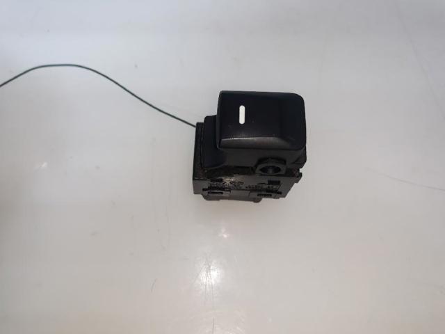 935751H000 HYUNDAI Unidad de control de elevalunas trasero  en stock Gandía