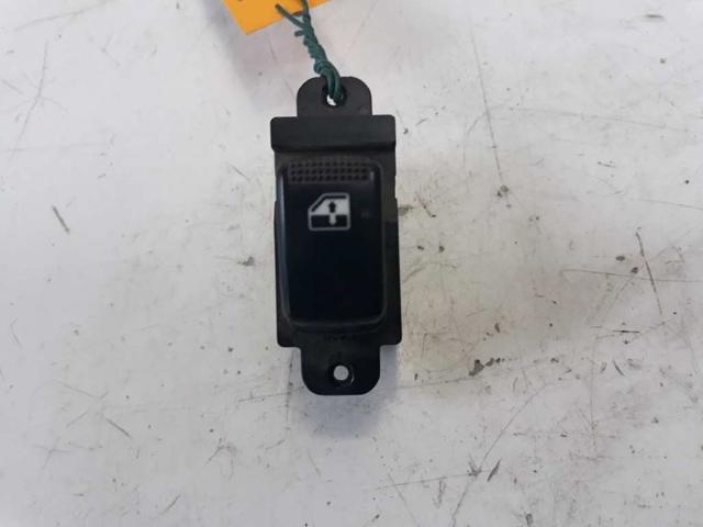 HYUNDAI 935782D000 Botón de encendido del motor del elevalunas delantero derecho  disponible Lugo