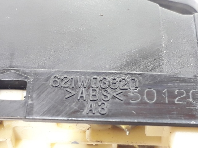 935782D000 Botón de encendido del motor del elevalunas delantero derecho  comprar en Pontevedra