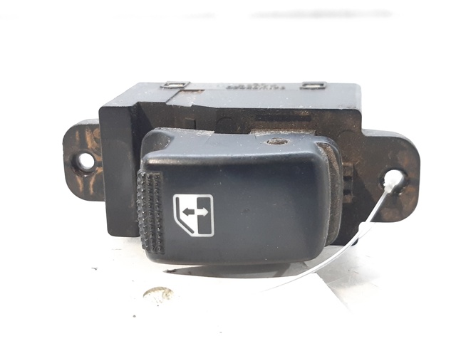 935782D000 Botón de encendido del motor del elevalunas delantero derecho  comprar en Zaragoza