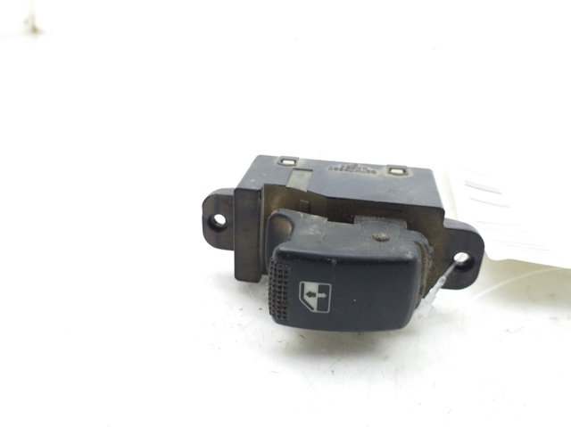 HYUNDAI 935782D000 Botón de elevalunas delantero derecho comprar Pamplona