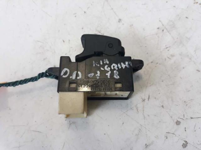 HYUNDAI 935782D000 Botón de elevalunas delantero derecho  en stock Valencia
