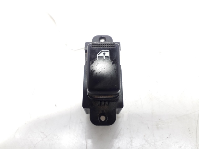 HYUNDAI 935782D000 Botón de elevalunas delantero derecho  en stock Salamanca