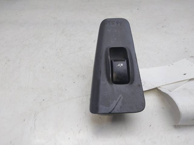HYUNDAI 935782D000 Botón de encendido del motor del elevalunas delantero derecho  disponible España