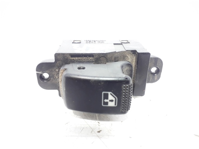 HYUNDAI 935782D000 Botón de elevalunas delantero derecho comprar Barcelona