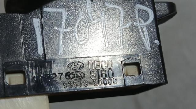 935782D000 Botón de encendido del motor del elevalunas delantero derecho  comprar en Pontevedra