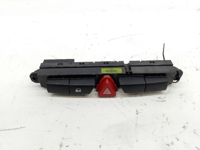 937001H000 HYUNDAI Boton de luz de emergencía  en stock Gandía