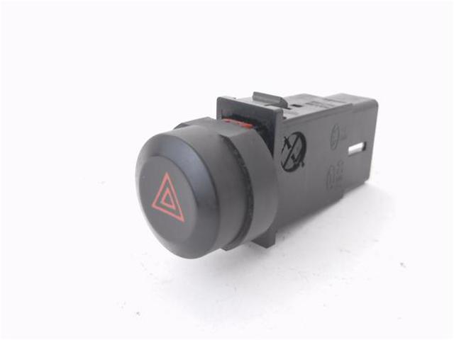 937303E000 HYUNDAI Boton de luz de emergencía  en stock Córdoba