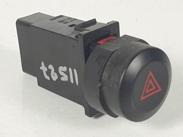 937303E000 HYUNDAI Boton warning  en stock Córdoba