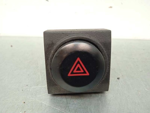 Interruptor warning KIA Sorento I (2002-2006)