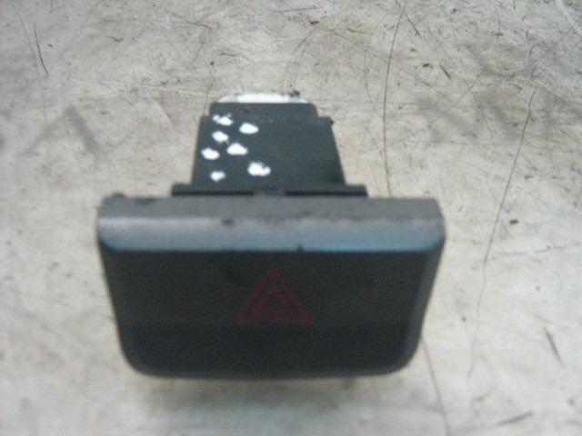 Precio del repuesto Interruptor warning Accent II sedán