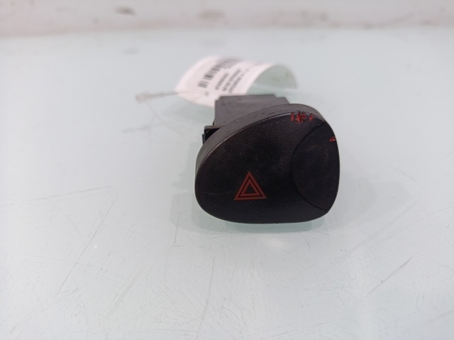 Boton de luz de emergencía para Hyundai H-1 STAREX 