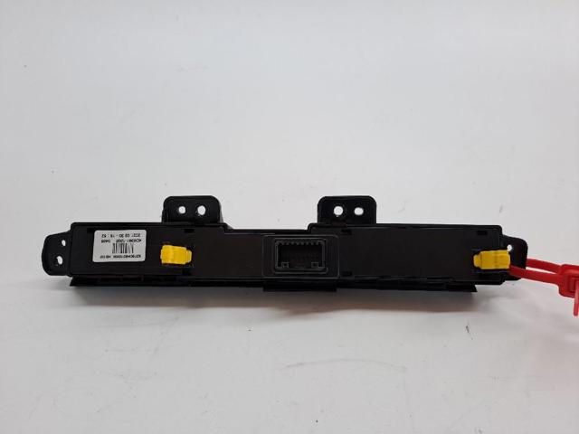 93790H8010WK HYUNDAI Boton de luz de emergencía  en stock Huelva