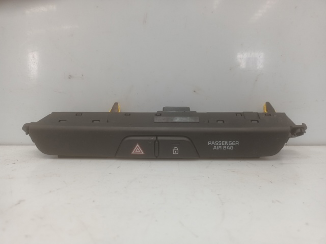 HYUNDAI 93790H8010WK Boton de luz de emergencía  en stock Salamanca