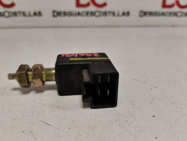 HYUNDAI 938103K000 Interruptor de luz de freno  en stock Terrassa