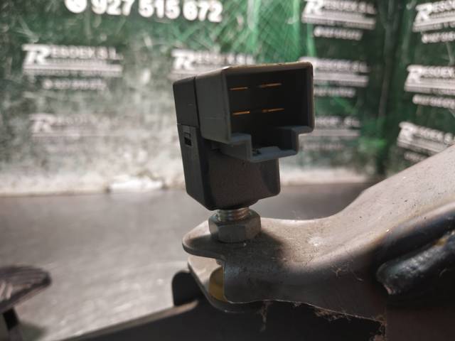 938103K000 Interruptor de luz de freno comprar Girona