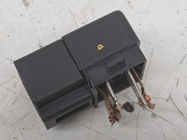 Interruptor luz de freno 938103K000 HYUNDAI