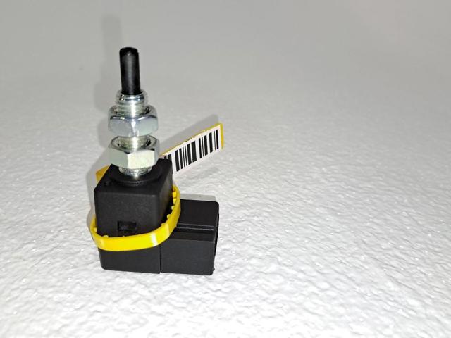 938403K000 Interruptor de embrague  comprar en Reus