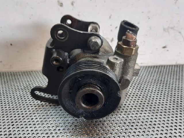 93BB3A674CB Bomba de dirección asistida  comprar en Reus