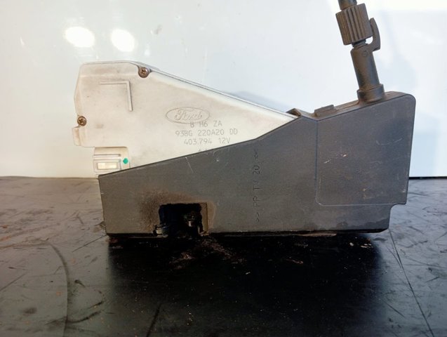 93BG220A20DD Ford