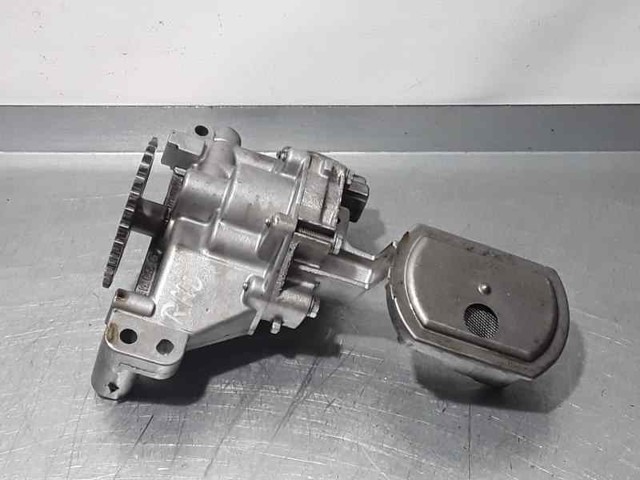 Precio del repuesto Bomba de aceite del motor 607 sedán